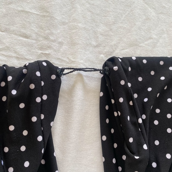 White House Black Market Polka Dot Mini Party Dress Size 4 Playful Sexy Plunge - Picture 5 of 6